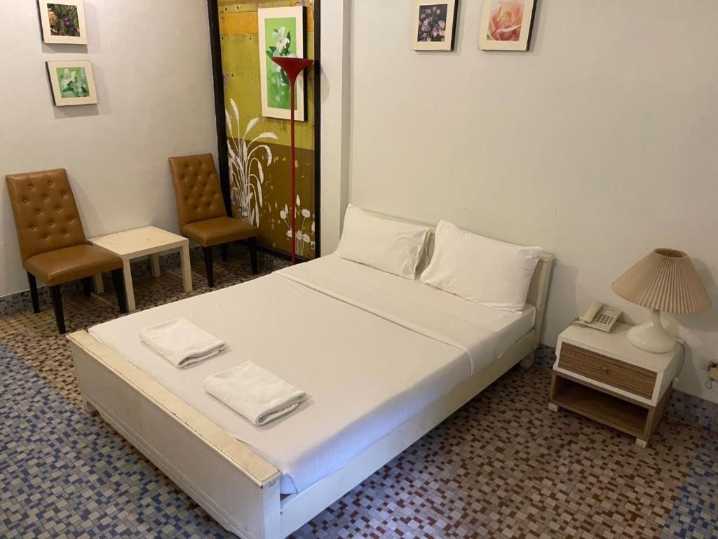 Rajata Hotel Bangkok Ngoại thất bức ảnh
