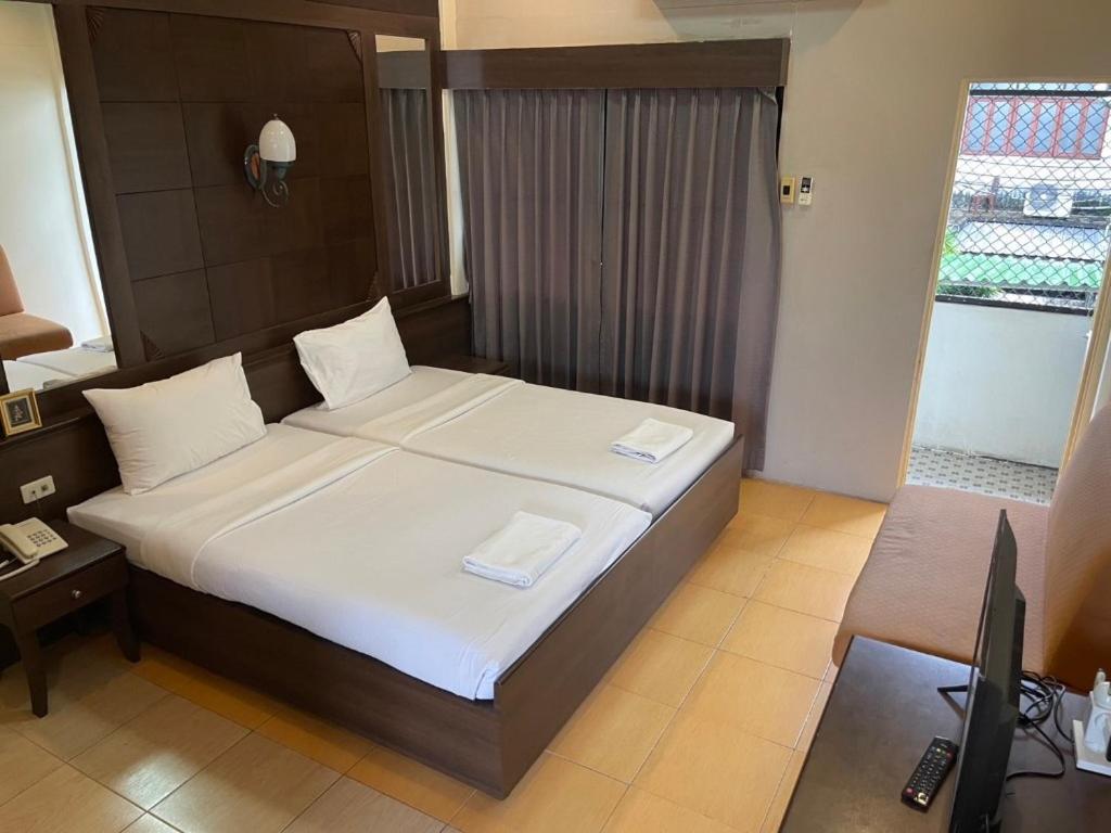 Rajata Hotel Bangkok Ngoại thất bức ảnh